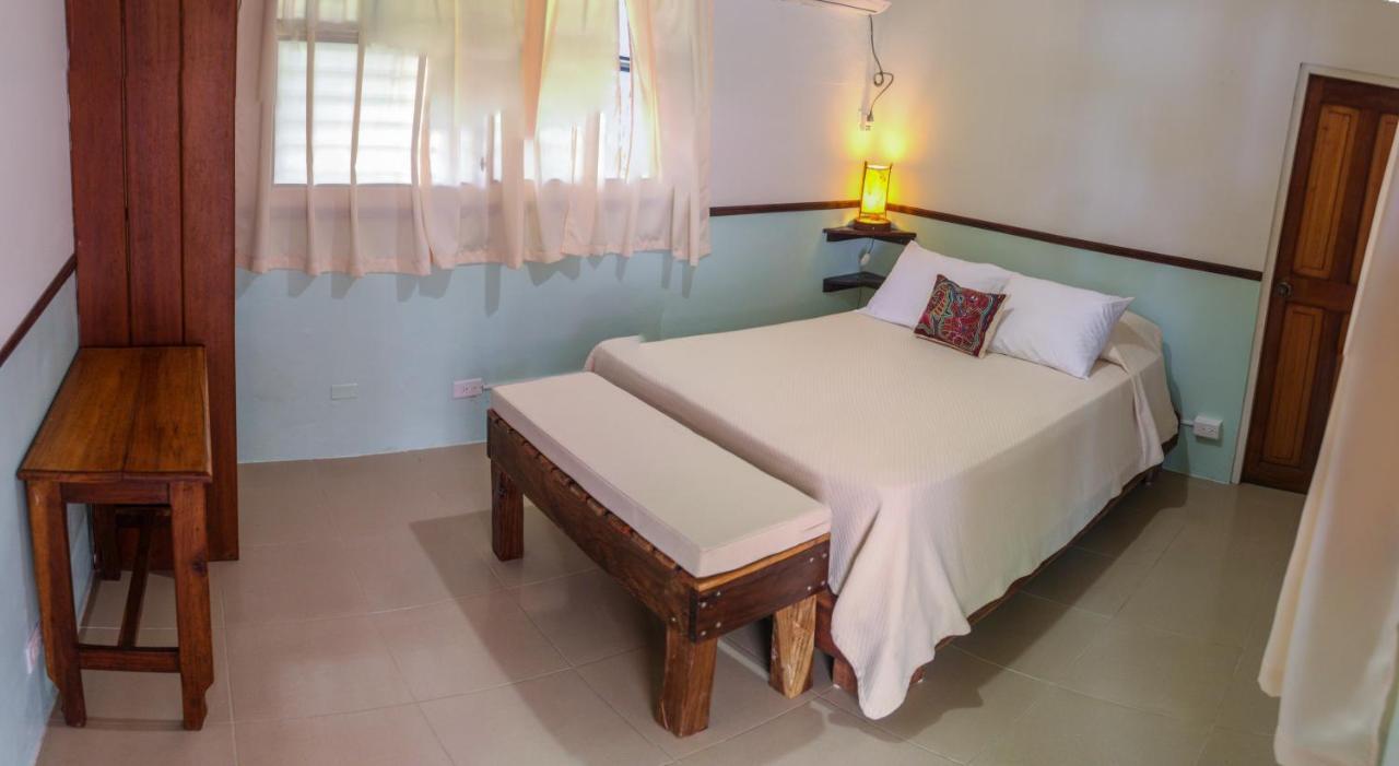 Dona Mara Gastro Hotel Bocas del Toro Eksteriør billede